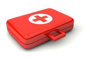 mala vermelha com cruz branca, representando uma emergência médica