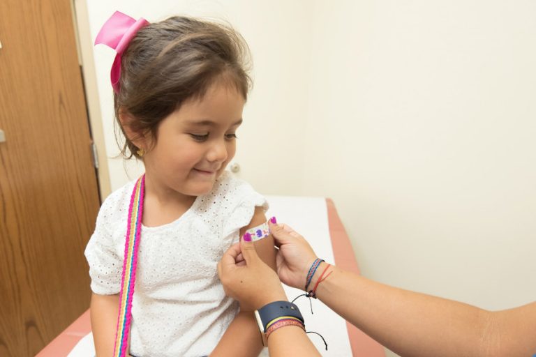 Da vacinação contra a COVID-19 em crianças